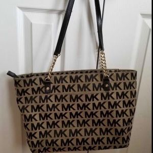 Michael Kors medium bag